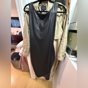 Elegant Black Sleeveless Dress